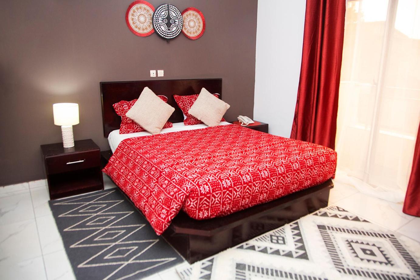 Enka Flat Hotel Abidjan Extérieur photo
