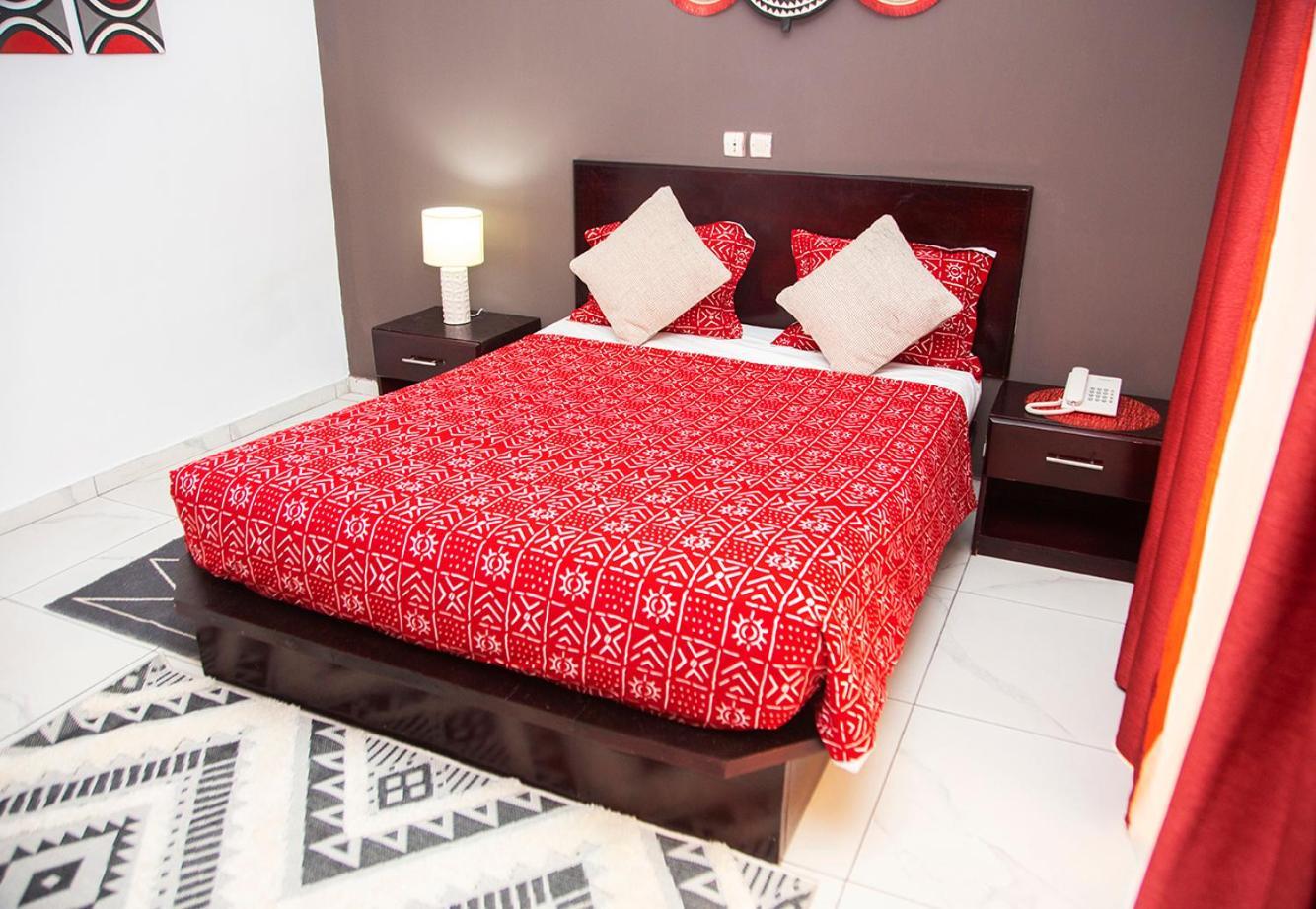 Enka Flat Hotel Abidjan Extérieur photo