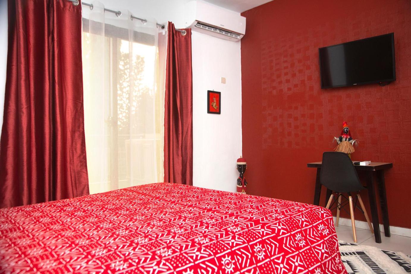 Enka Flat Hotel Abidjan Extérieur photo