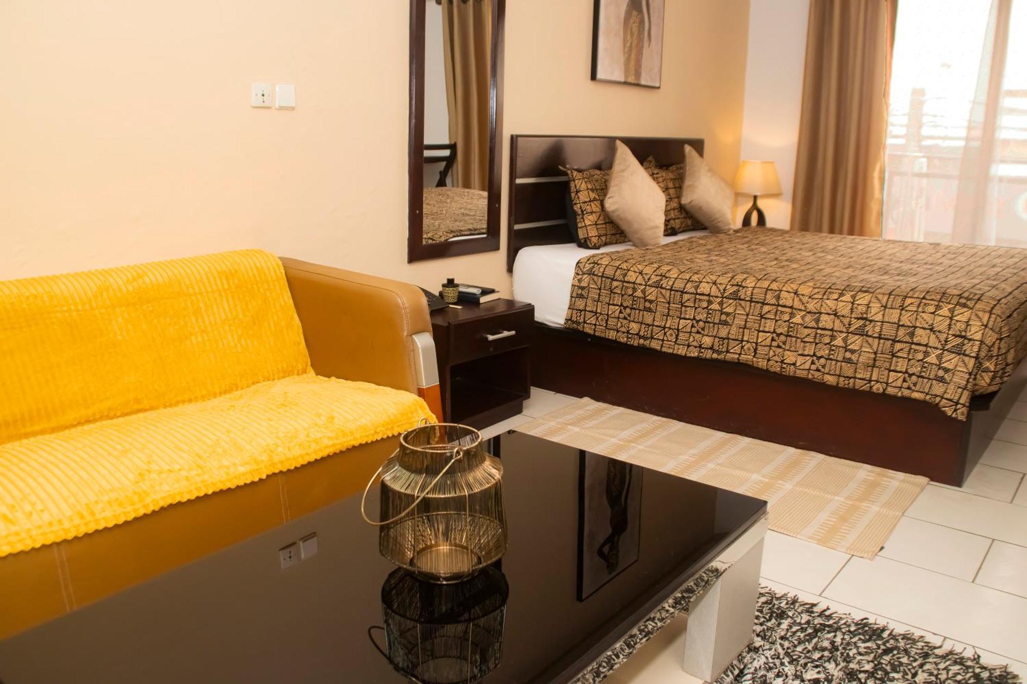 Enka Flat Hotel Abidjan Extérieur photo