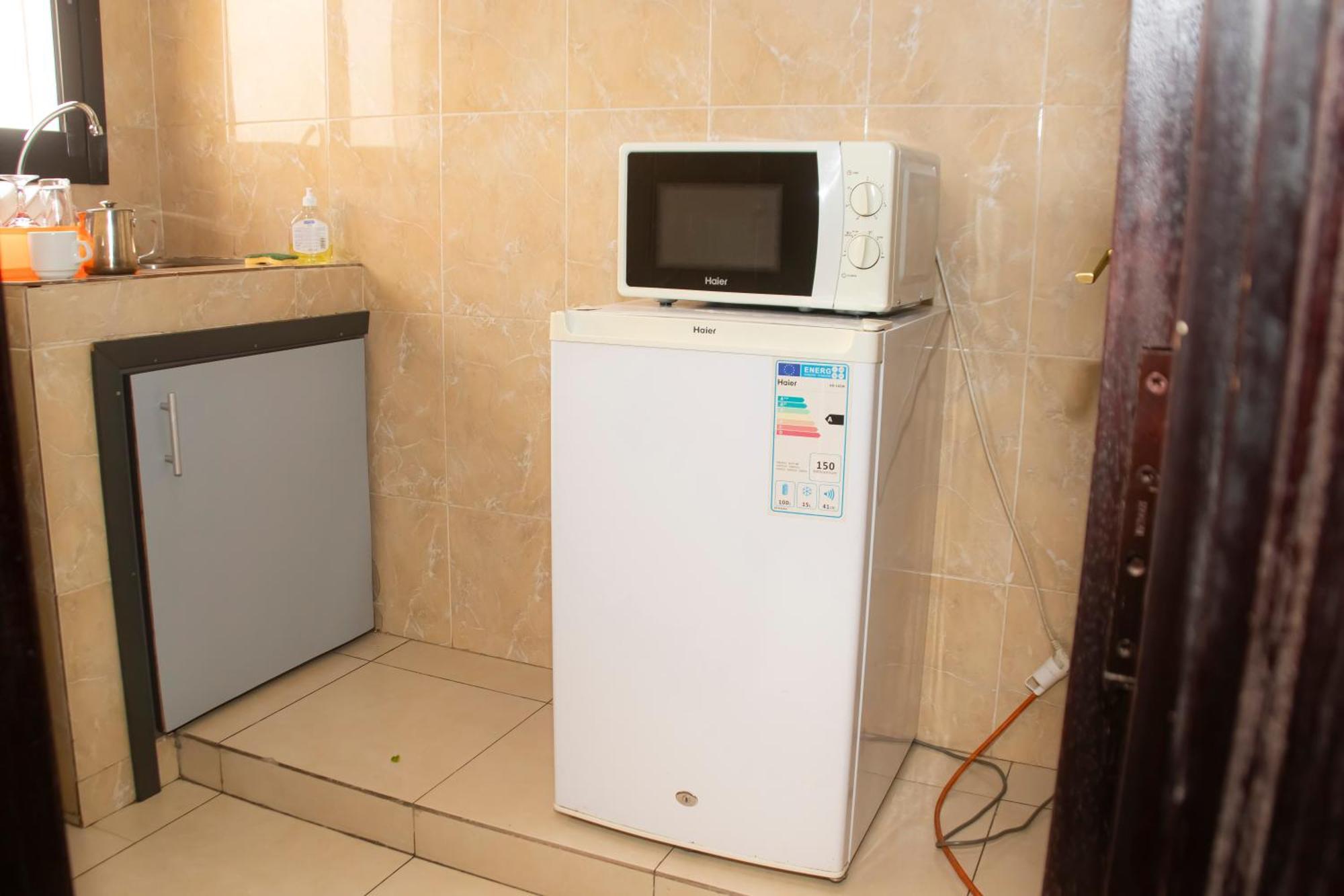 Enka Flat Hotel Abidjan Extérieur photo
