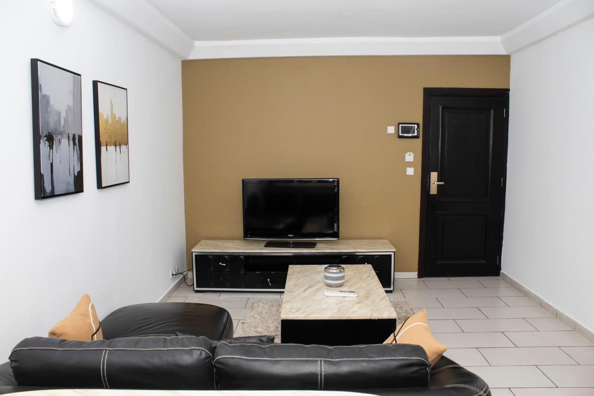 Enka Flat Hotel Abidjan Extérieur photo