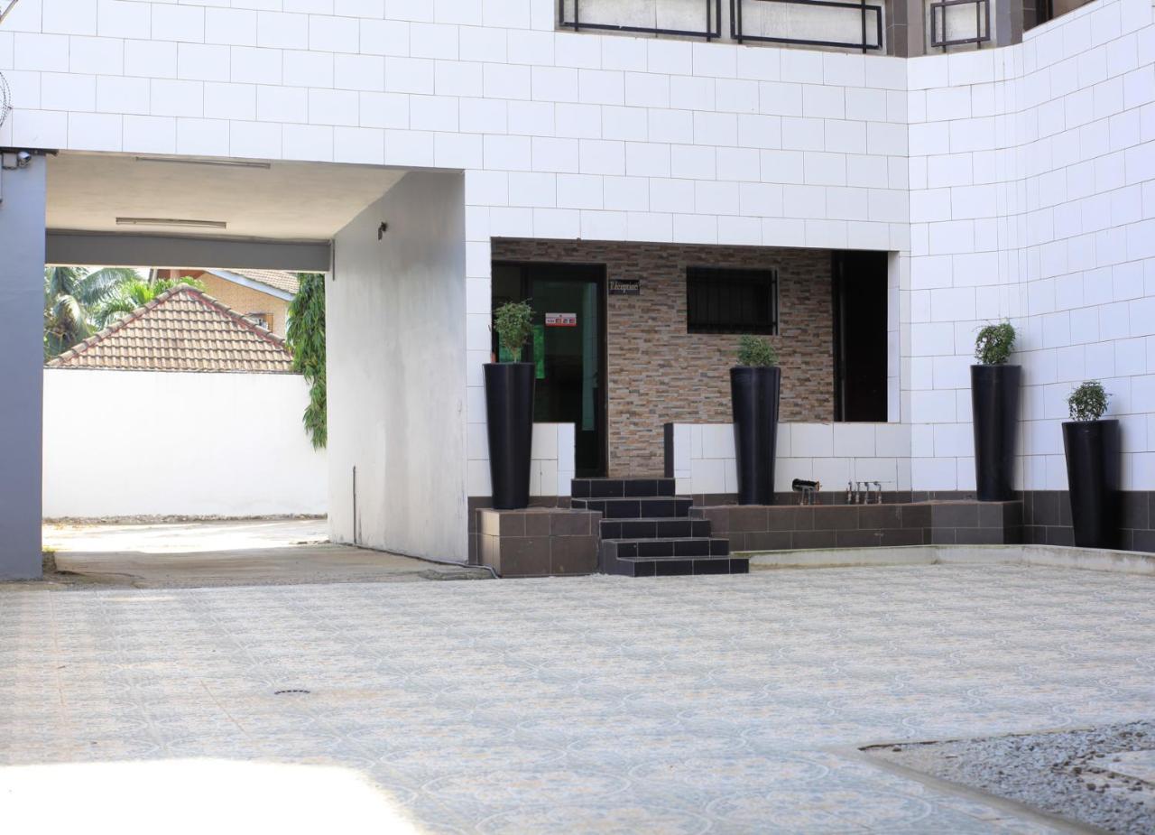Enka Flat Hotel Abidjan Extérieur photo